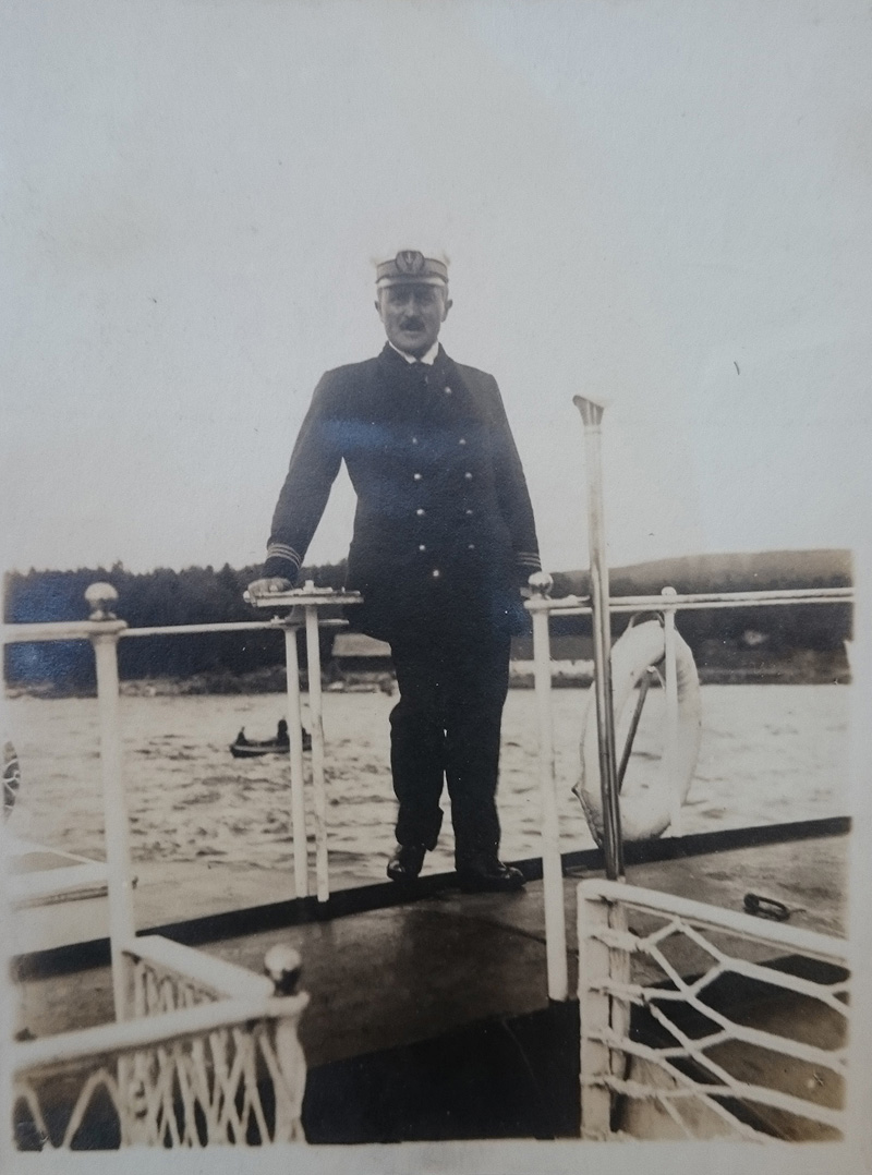 Ombord på Mjøsen med Kaptein Alveberg